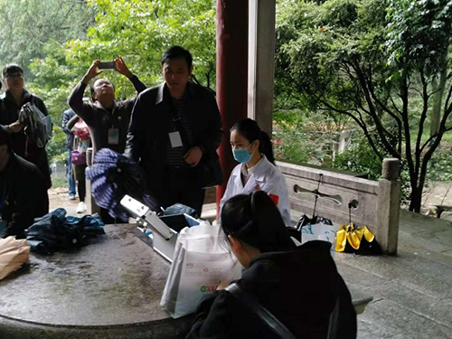 湖南安运医疗为万禧公司业主登高活动提供医疗保障服务